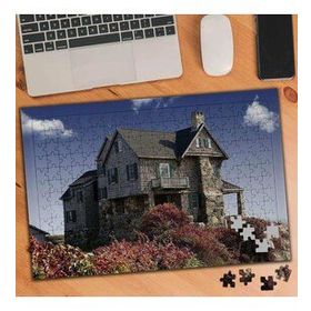 75258 Bahçeli Lüks Villa 240 Parça Puzzle Yapboz