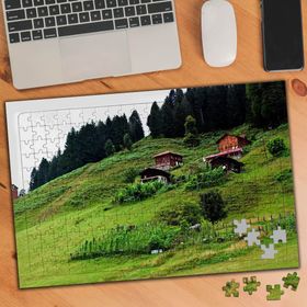 75321 Yeşil Çam Ağaçları Evler 240 Parça Puzzle Yapboz