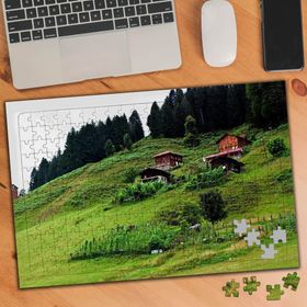 75321 Yeşil Çam Ağaçları Evler 240 Parça Puzzle Yapboz