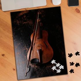 75339 Ahşap Masada Keman Resmi 240 Parça Puzzle Yapboz