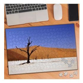 75342 Çölde Kurumuş Ağaçlar Mavi Gökyüzü 240 Parça Puzzle Yapboz