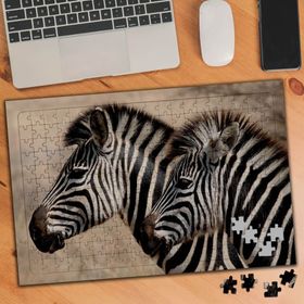 75368 Sevimli İki Zebra Hayvan 240 Parça Puzzle Yapboz