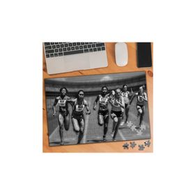75457 Koşu Maratonunda Kadın Sporcular 240 Parça Puzzle Yapboz