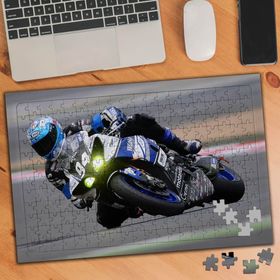 75461 Pistte Motorsiklet Yarışı 240 Parça Puzzle Yapboz