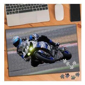 75461 Pistte Motorsiklet Yarışı 240 Parça Puzzle Yapboz
