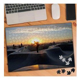 7799 Kaykay Yapan Çocuklar 240 Parça Puzzle Yapboz