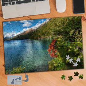 781 Yeşil Dağın Kenarında Deniz 240 Parça Puzzle Yapboz Tablo