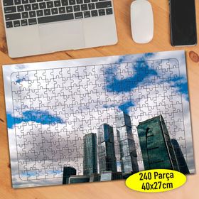 78473 Bulutlar ve Yüksek Bina Manzarası 240 Parça Puzzle Yapboz