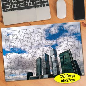 78473 Bulutlar ve Yüksek Bina Manzarası 240 Parça Puzzle Yapboz