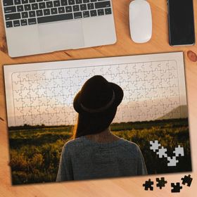 792818 Yeşilliklerin Arasındaki Kız Gün Batımı 240 Parça Puzzle Yapboz