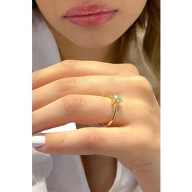 8 Ayar Altın 5 mm Zirkon Tektaş Yüzük