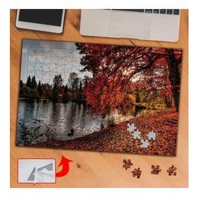 8266 Kırmızı Yaprak Altında Göl 240 Parça Puzzle Yapboz Tablo