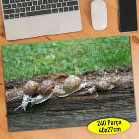 83610282 Tahta Üzerinde Salyangoz Ailesi 240 Parça Puzzle Yapboz