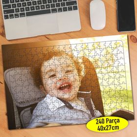 _84943382 Gülümseyen Sevimli Bebek 240 Parça Puzzle Yapboz