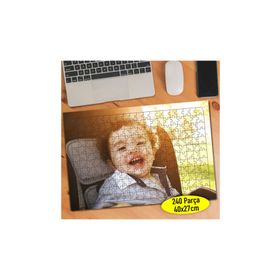 _84943382 Gülümseyen Sevimli Bebek 240 Parça Puzzle Yapboz