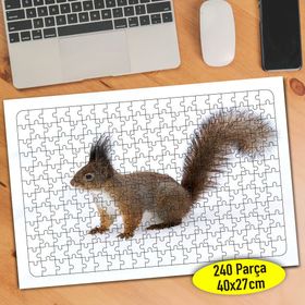 8560 Karlı Kış Mevsiminde Sevimli Sincap 240 Parça Puzzle Yapboz