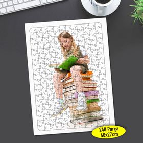 8633102 Kitaplar Üstünde Küçük Kız 240 Parça Puzzle Yapboz