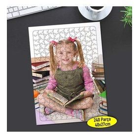 8633136 Kitap Okuyan Güzel Kız 240 Parça Puzzle Yapboz