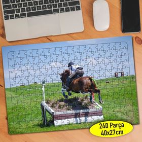 87315687 Hızla Koşan At ve Jokey 240 Parça Puzzle Yapboz