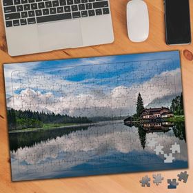 8872 Suya Yansıma Issız Ev 240 Parça Puzzle Yapboz