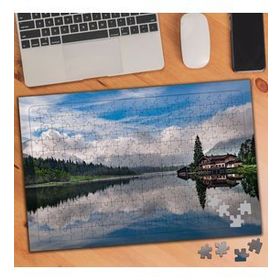 8872 Suya Yansıma Issız Ev 240 Parça Puzzle Yapboz