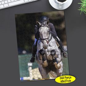 88760279 Beyaz Yarış Atı 240 Parça Puzzle Yapboz