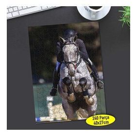 88760279 Beyaz Yarış Atı 240 Parça Puzzle Yapboz