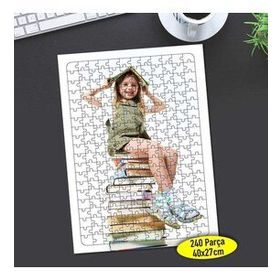 8921397 Kitap Üstünde Güzel Kız 240 Parça Puzzle Yapboz