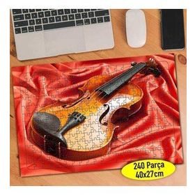 89217 Kırmızı Saten Kumaş Üzerinde Keman 240 Parça Puzzle Yapboz