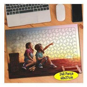 9237 Çatıdan Manzarayı İzleyen Çocuklar 240 Parça Puzzle Yapboz