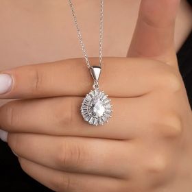 925 AYAR GÜMÜŞ BAGET TAŞLI DAMLA KOLYE