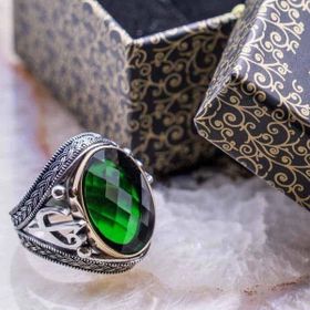 925 Ayar Gümüş Yeşil Zirkon Taşlı Elif Vav Detaylı Yüzük