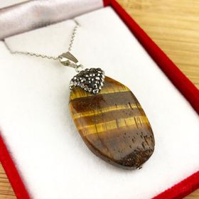 925 Ayar Üç Boyutlu Arı Kadın Gümüş Kolye