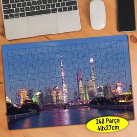 95064091 Işıklı Şehir Plazaları 240 Parça Puzzle Yapboz