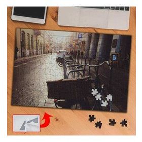 970990 Bisiklet Park Yeri Şehir 240 Parça Puzzle Yapboz Tablo