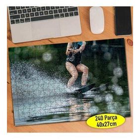 97284249 Denizde Sörf Yapan Sporcu Kadın 240 Parça Puzzle Yapboz