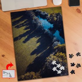 A113 Çimenlerin Arasında Nehir 240 Parça Puzzle Yapboz Tablo