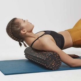 Actifoam Siyah 30 cm Orta Sert Tırtıklı Masaj Rulosu Foam Roller