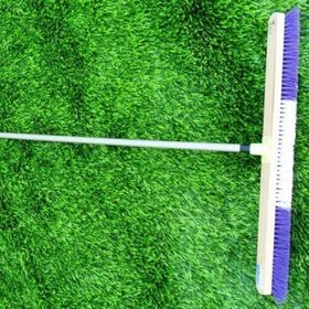 Adelinspor 80 cm Saplı Halı Kumlama Granül Fırçası
