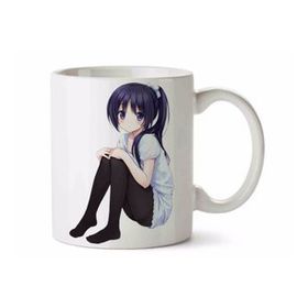 Adell Oturan Anime Kız Karakter Baskılı Kupa Bardak