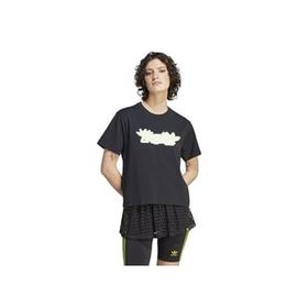 Adidas IK0496 Siyah Günlük Kadın T-shirt