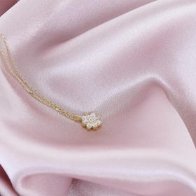 Adilidil Taşlı Minimal Kolye