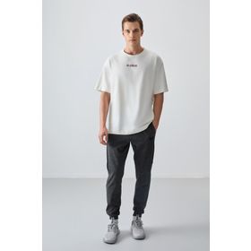 Air Jones 88354 Ekru Kalın Yumuşak Dokulu Oversize Fit Baskılı Erkek T- Shirt