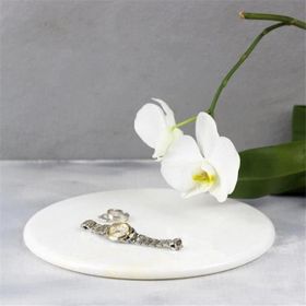 Akayev Mermer 25 cm Beyaz Yuvarlak Sunum Tabağı