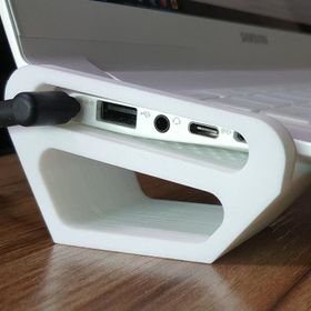 AldımGeldi Laptop Standı Plastik Aparat
