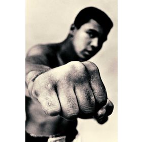 Ali: A Life: Shortlisted for the William Hill Sports Book of the Year 2017 Kağıt Kapak - Jonathan Eig