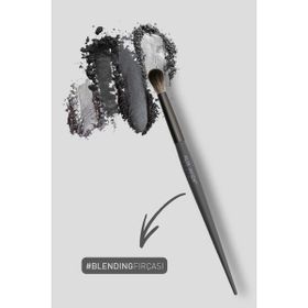 Alix Avien Blending Brush
