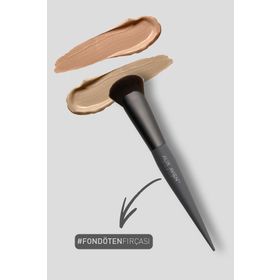 Alix Avien Brush Foundation