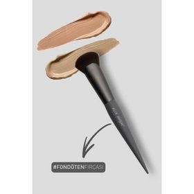 Alix Avien Brush Foundation
