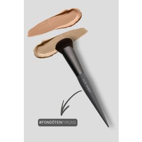 Alix Avien Brush Foundation